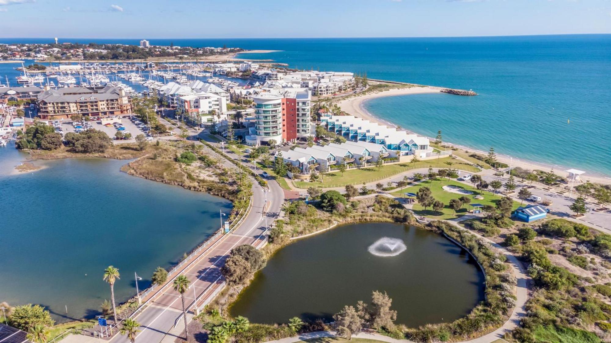 Nautica Residences Mandurah Exterior photo